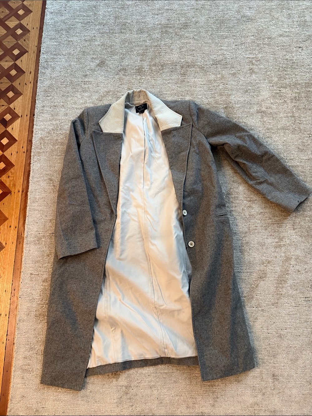 Helmut Lang Gray Trench Coat with Light Contrast Collar